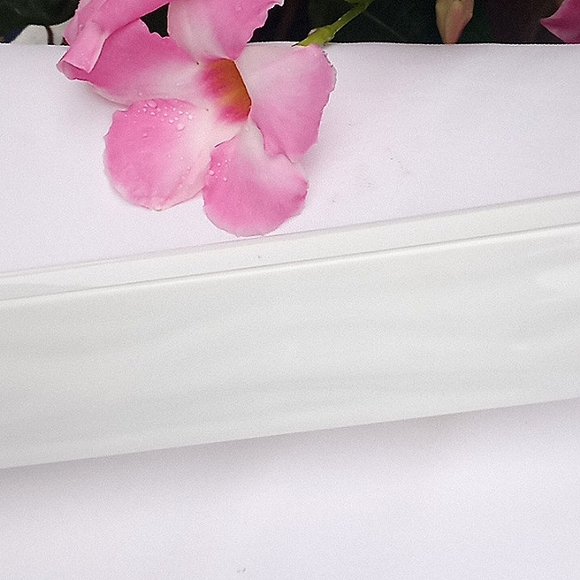 Long Ceramic Server - Picture 2 of 4